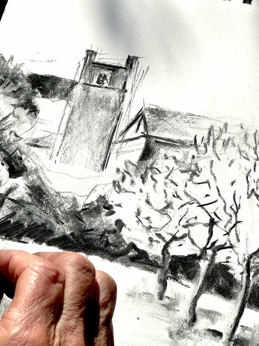 Charcoal drawing workshops with artist Herman Janssens in Provence, France